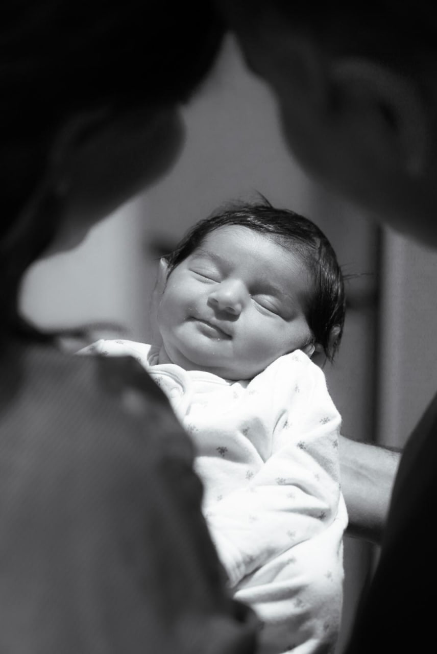 Natural newborn and maternity photography in Leeds