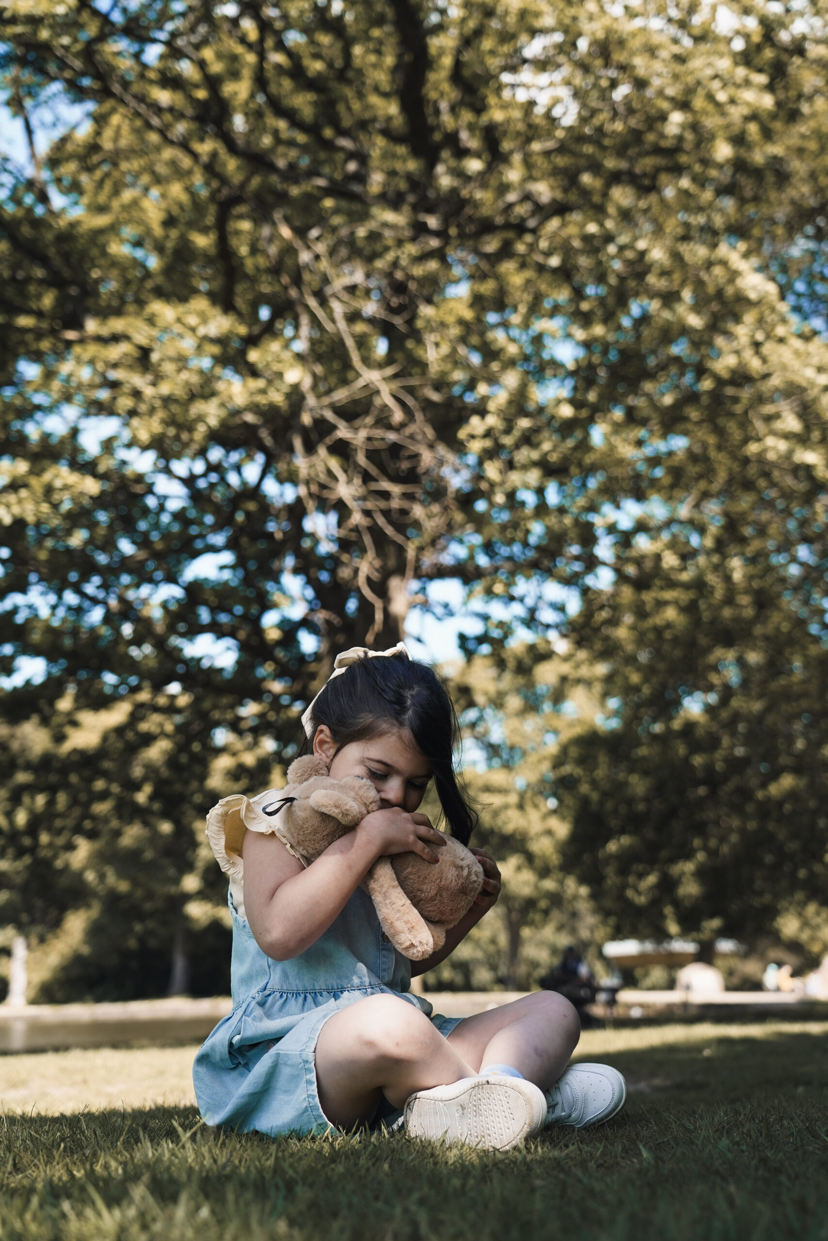 Child portrait photography outdoors