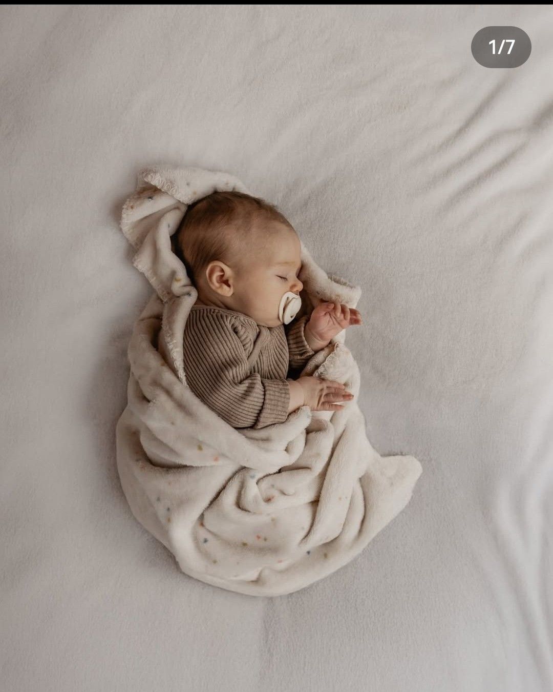Newborn family moment photography