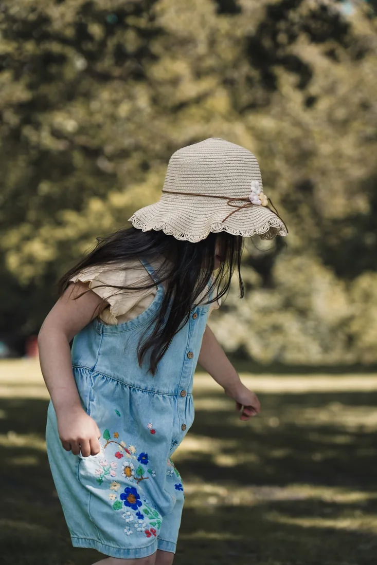 Natural family photography session by Noura Studio
